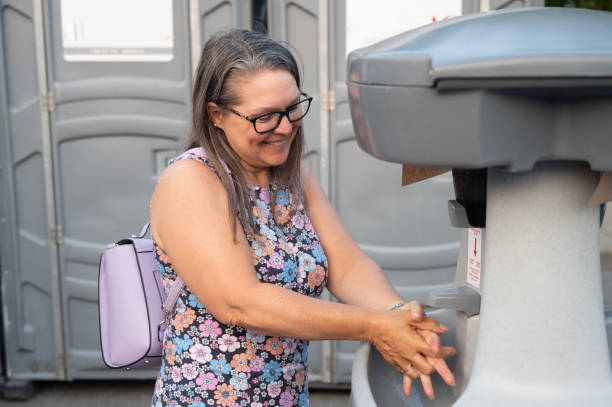 Best Affordable portable toilet rental  in Amberley, OH